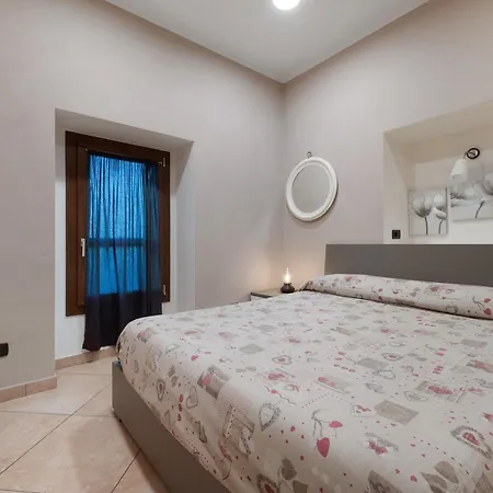 La Casa Di Lu - Val D'intelvi شقة *